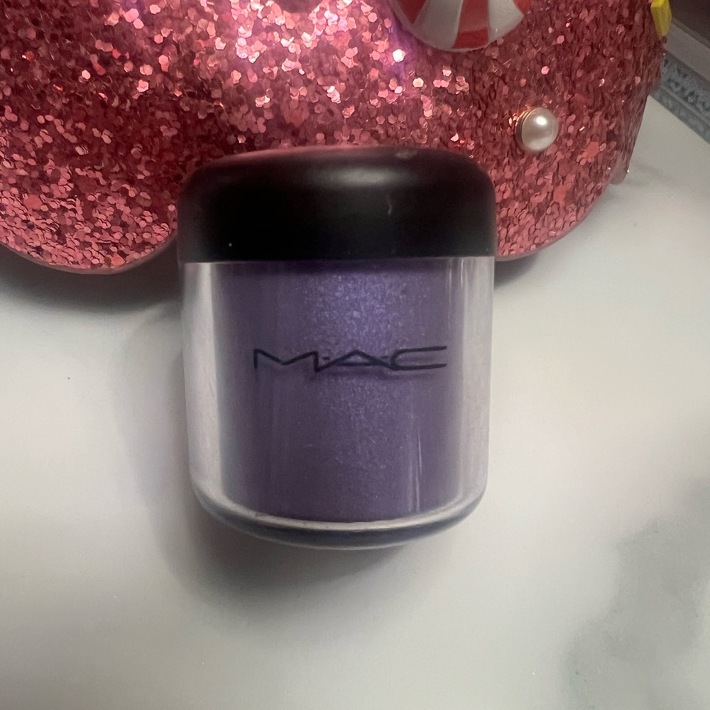 MAC Violet Pigment
